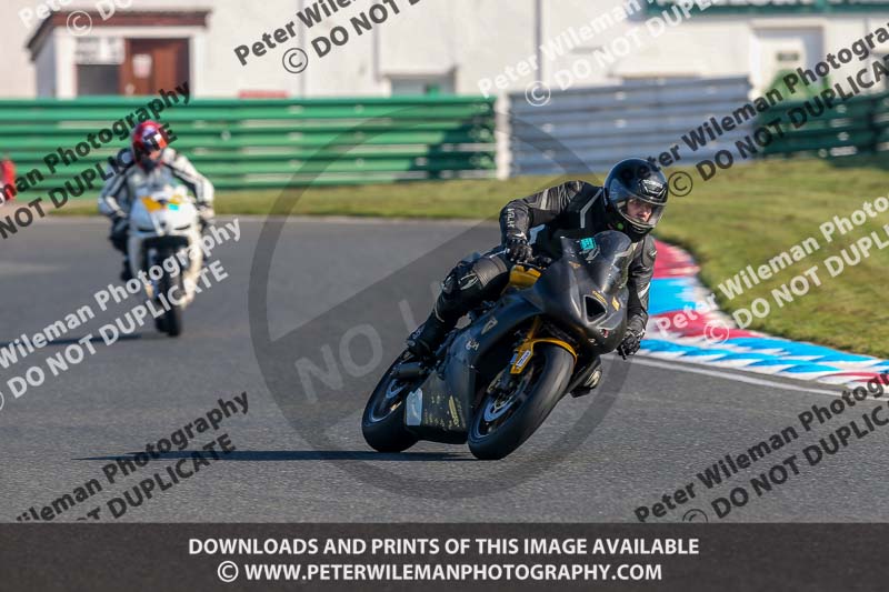 PJM Wedding Photography;enduro digital images;event digital images;eventdigitalimages;mallory park;mallory park photographs;mallory park trackday;mallory park trackday photographs;no limits trackdays;peter wileman photography;racing digital images;trackday digital images;trackday photos